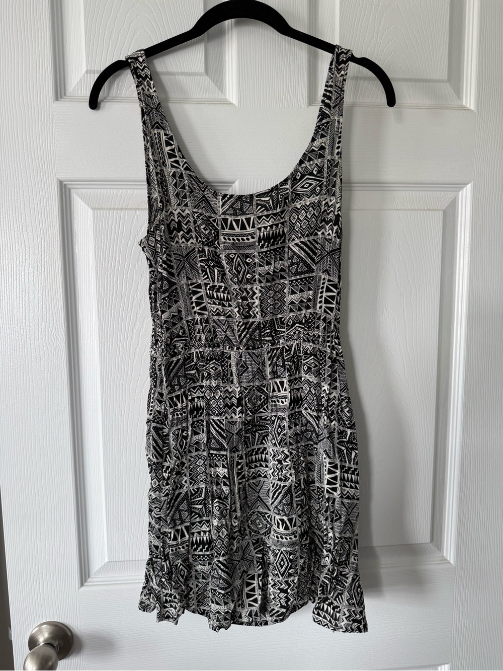 Forever 21 Women’s Black & White Tribal Print Sleeveless Dress